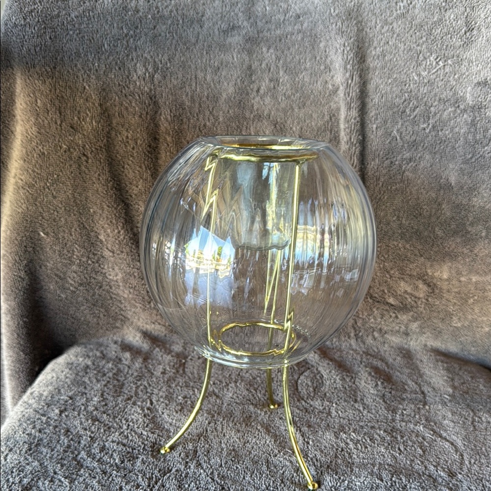 PartyLite round glass photo holder with stand